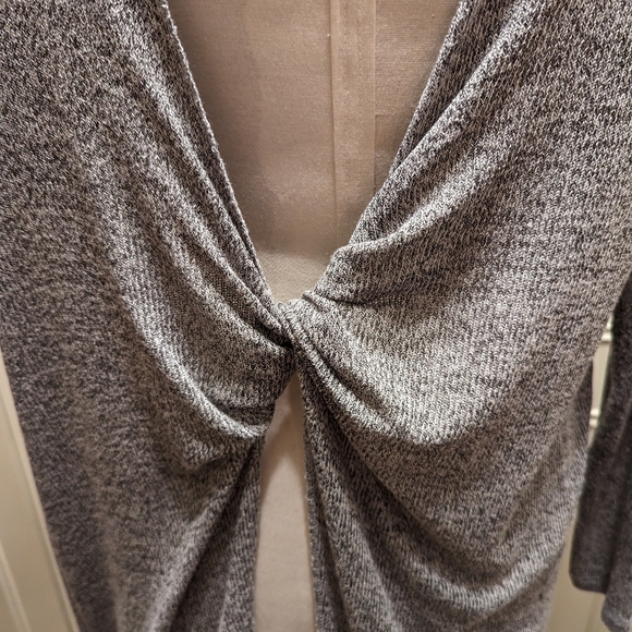 Heathered Gray Express Lounge Top - Picture 5 of 7